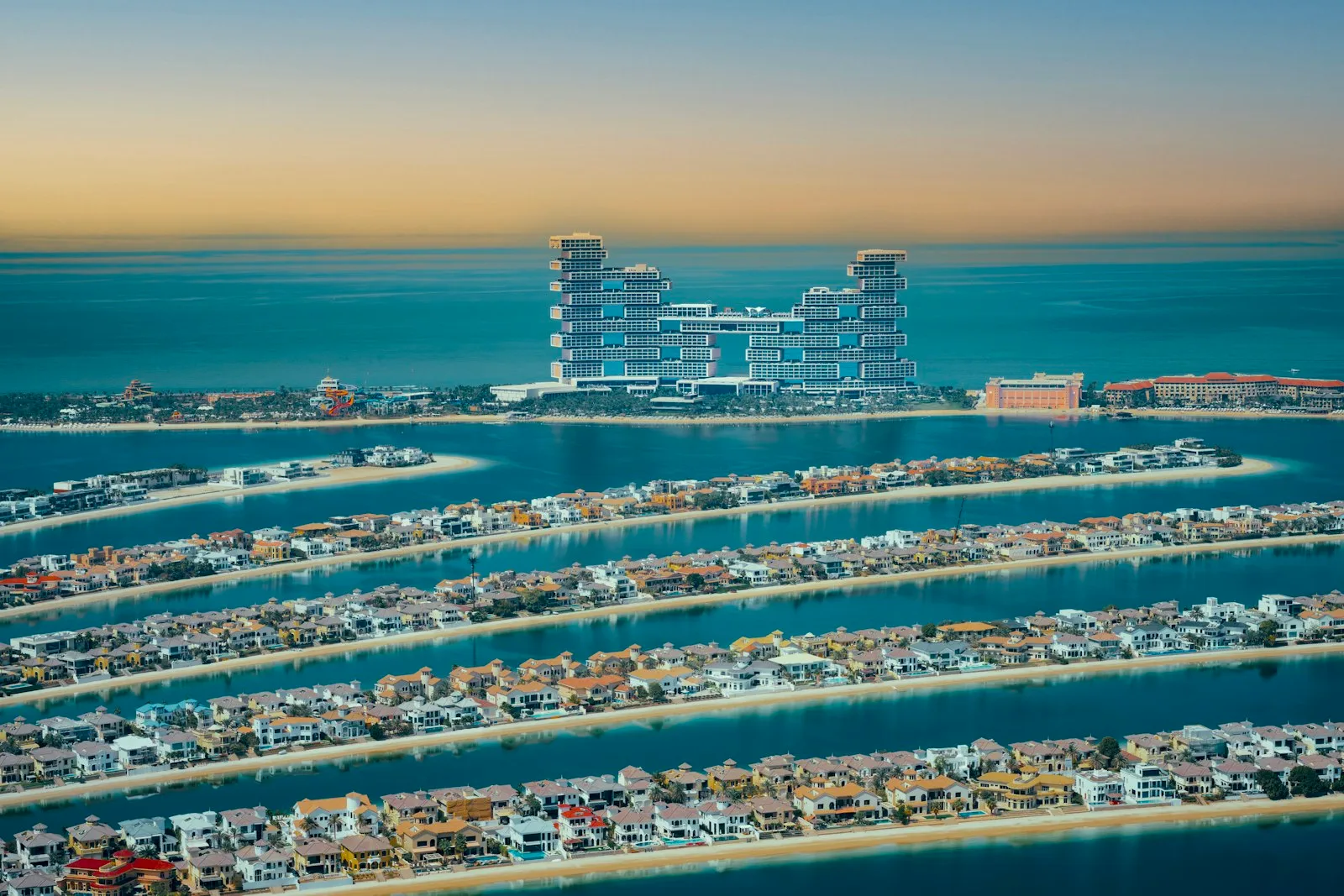 Palm Jumeirah, Dubai: the community, homes and setting covered in this Palm Jumeirah property guide